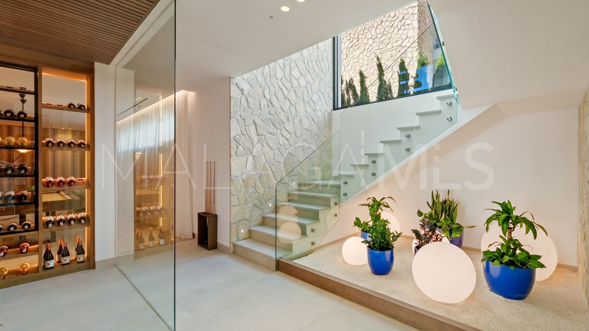 Villa for sale in Benahavis