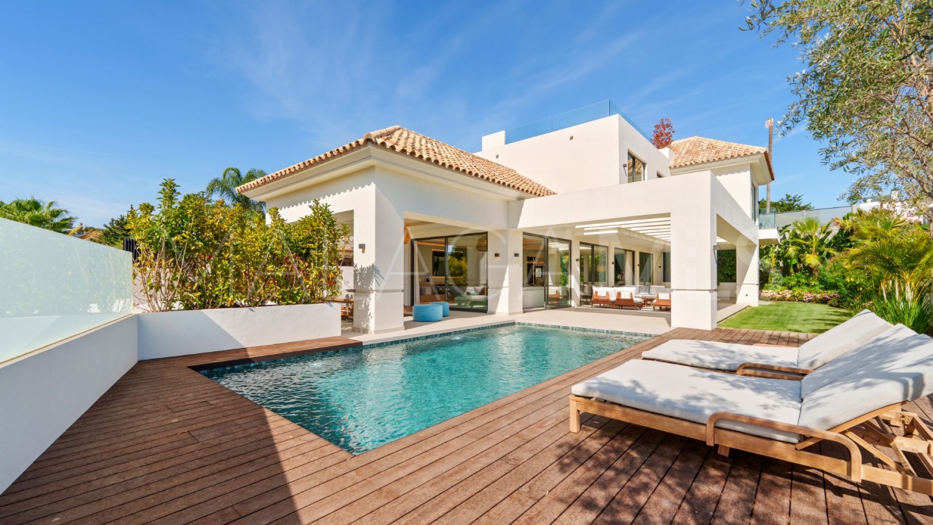 Linda Vista Baja 5 bedrooms villa for sale