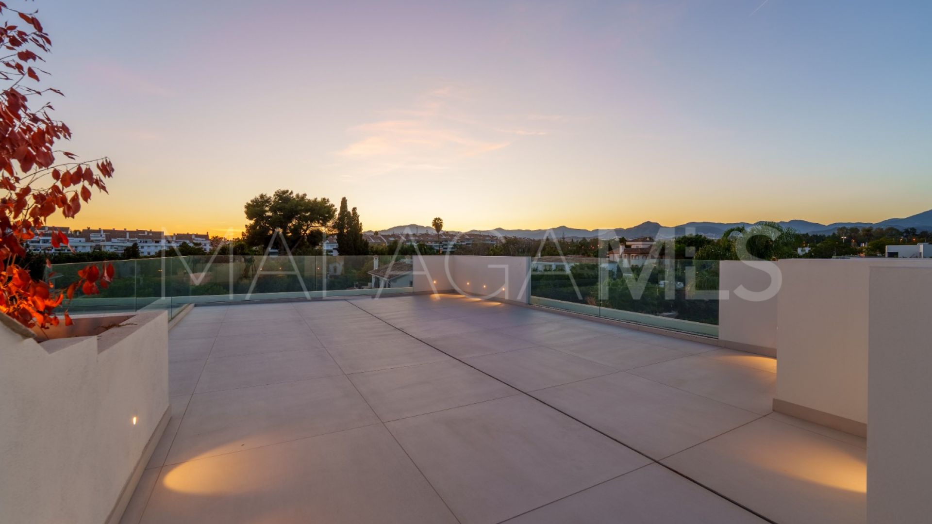 Linda Vista Baja 5 bedrooms villa for sale