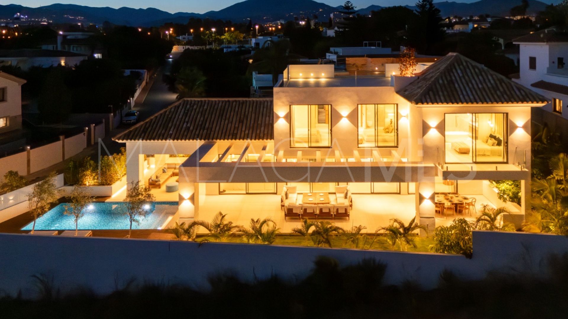 Linda Vista Baja 5 bedrooms villa for sale