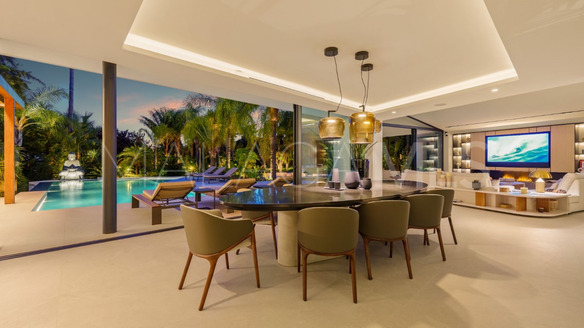 Las Chapas, villa de 5 bedrooms for sale