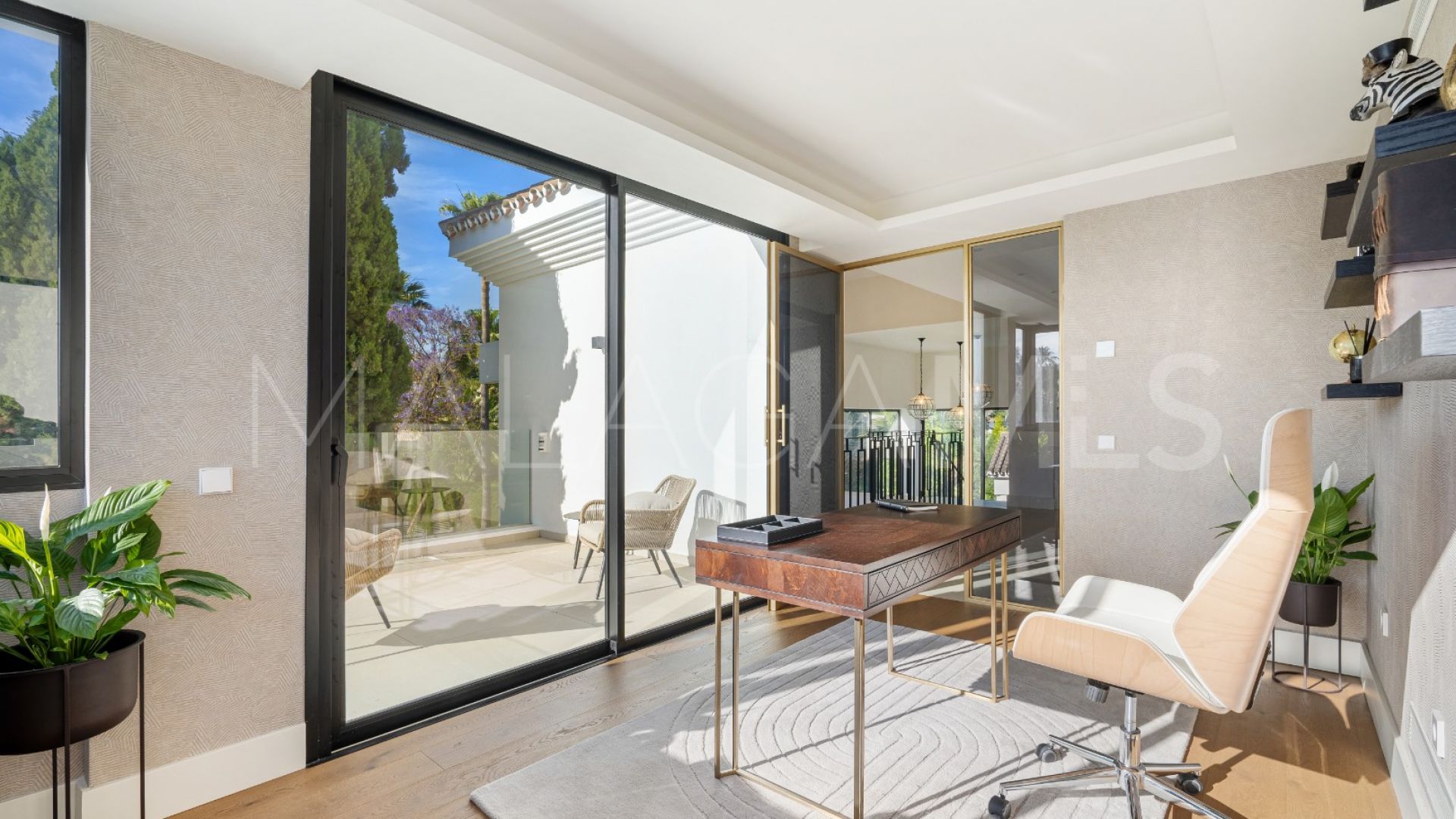 For sale Los Naranjos villa with 6 bedrooms