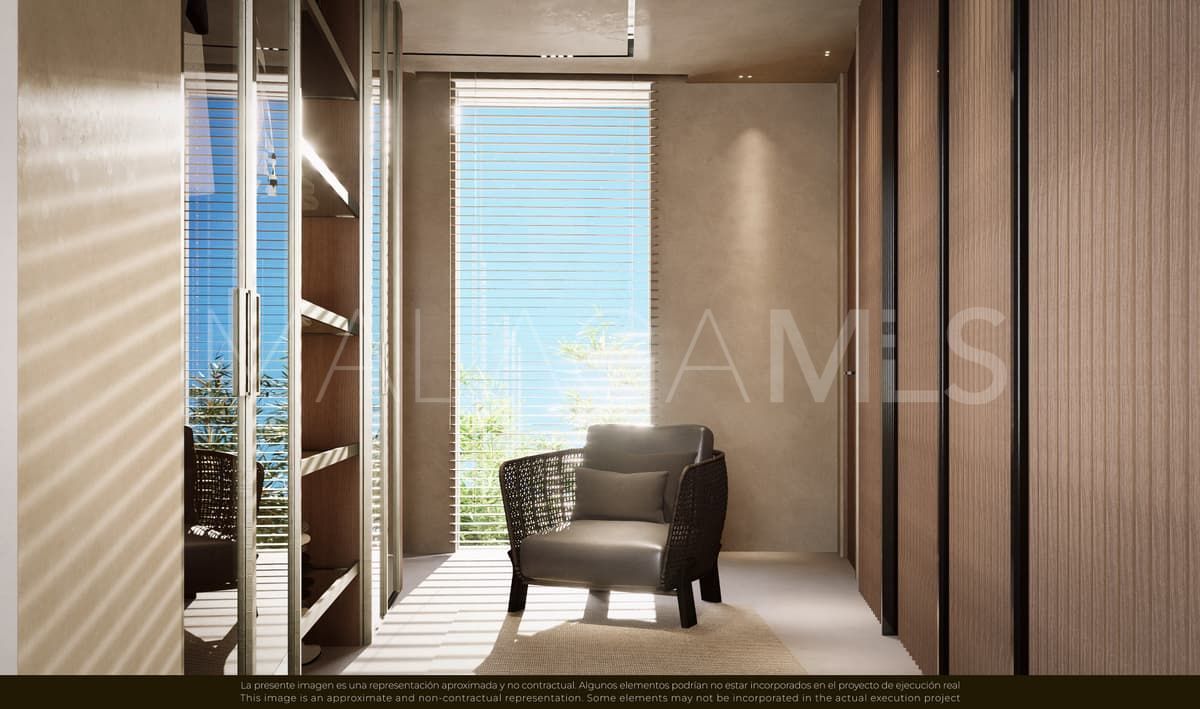 Villa for sale in Nueva Andalucia