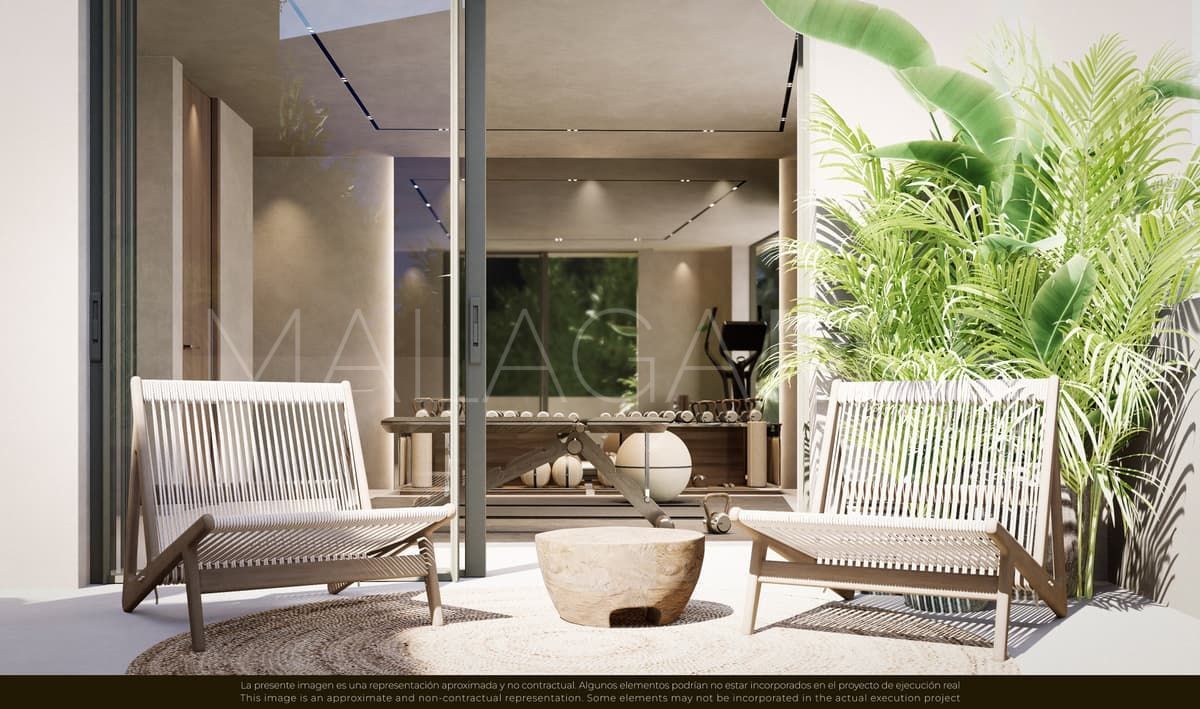 Villa for sale in Nueva Andalucia