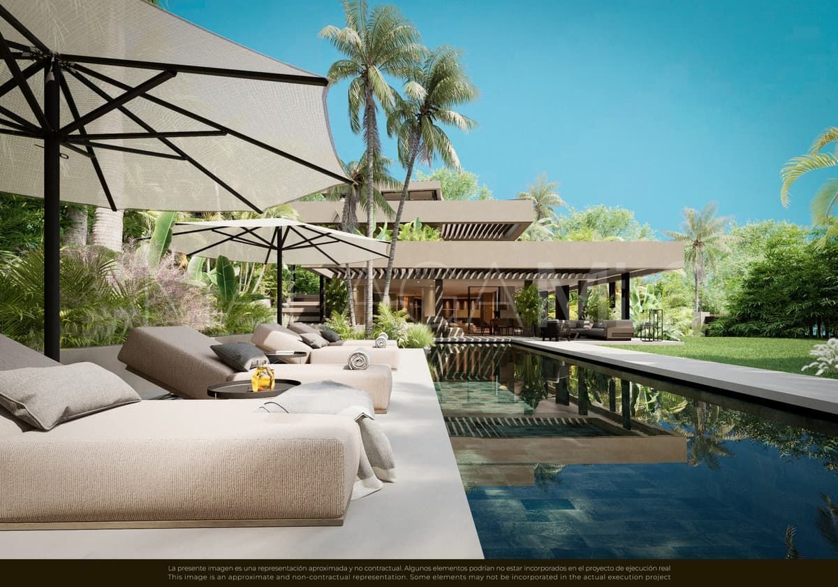 Villa for sale in Nueva Andalucia