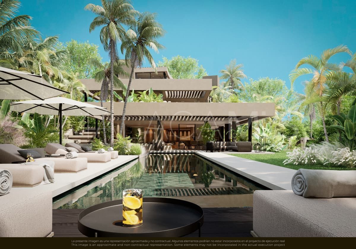 Villa for sale in Nueva Andalucia