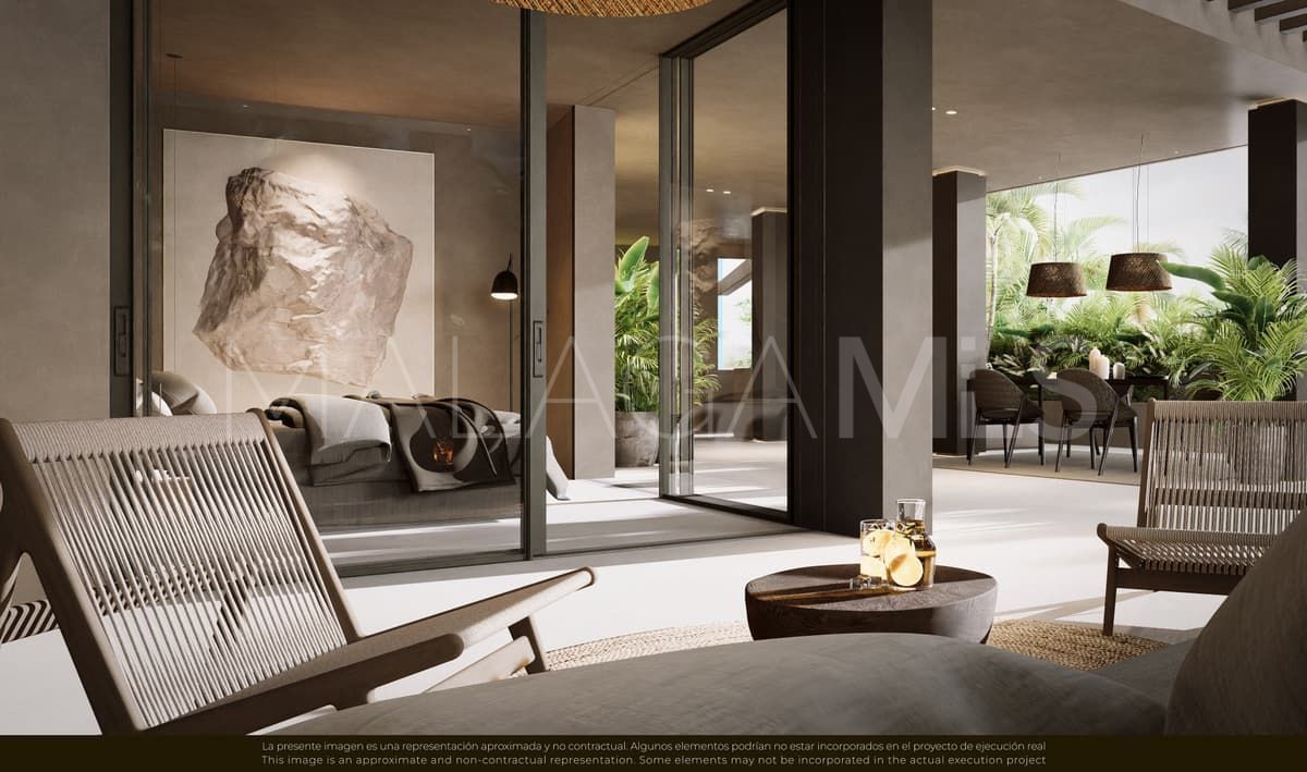 Villa for sale in Nueva Andalucia