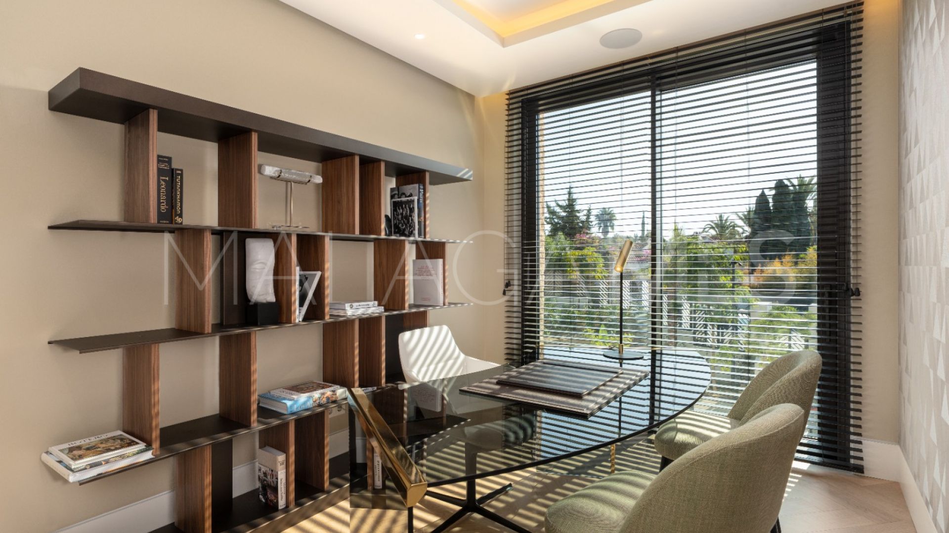 Villa for sale in Marbella Hill Club