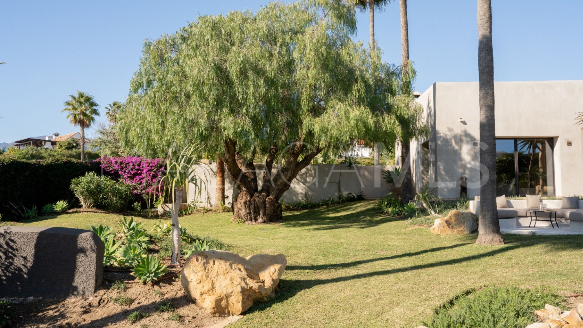 Villa de 5 bedrooms for sale in Selwo