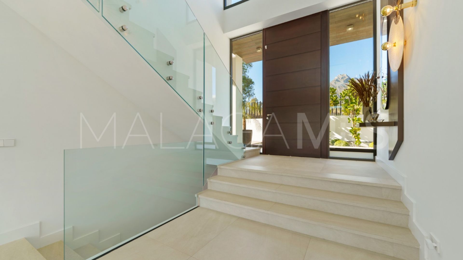 Villa for sale in Altos de Puente Romano