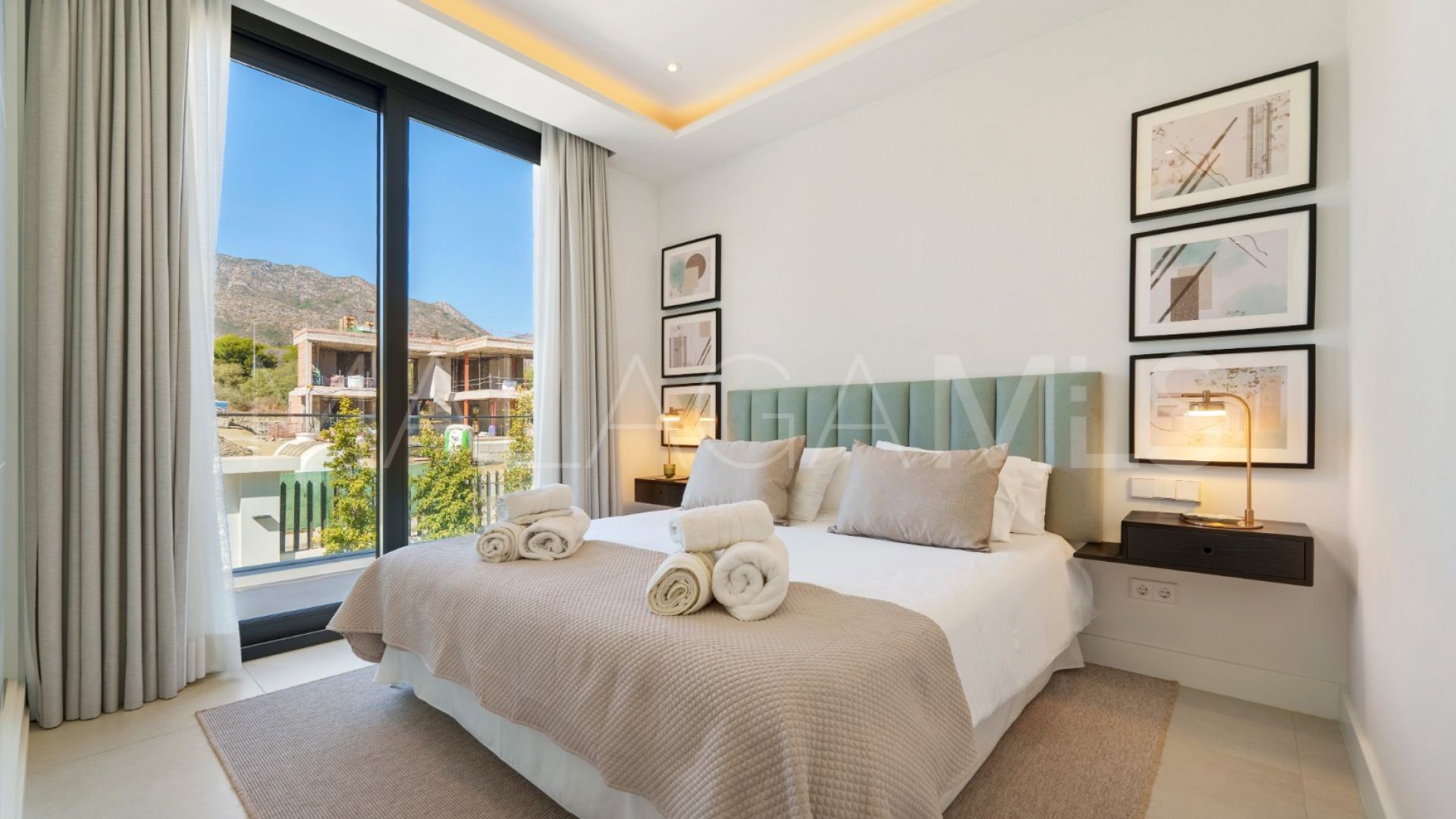 Villa for sale in Altos de Puente Romano