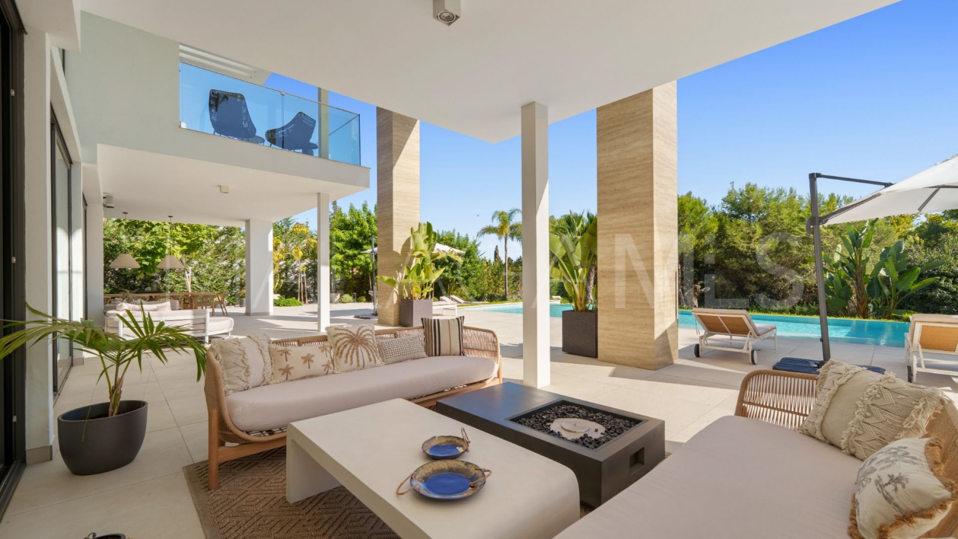 Villa for sale in Altos de Puente Romano