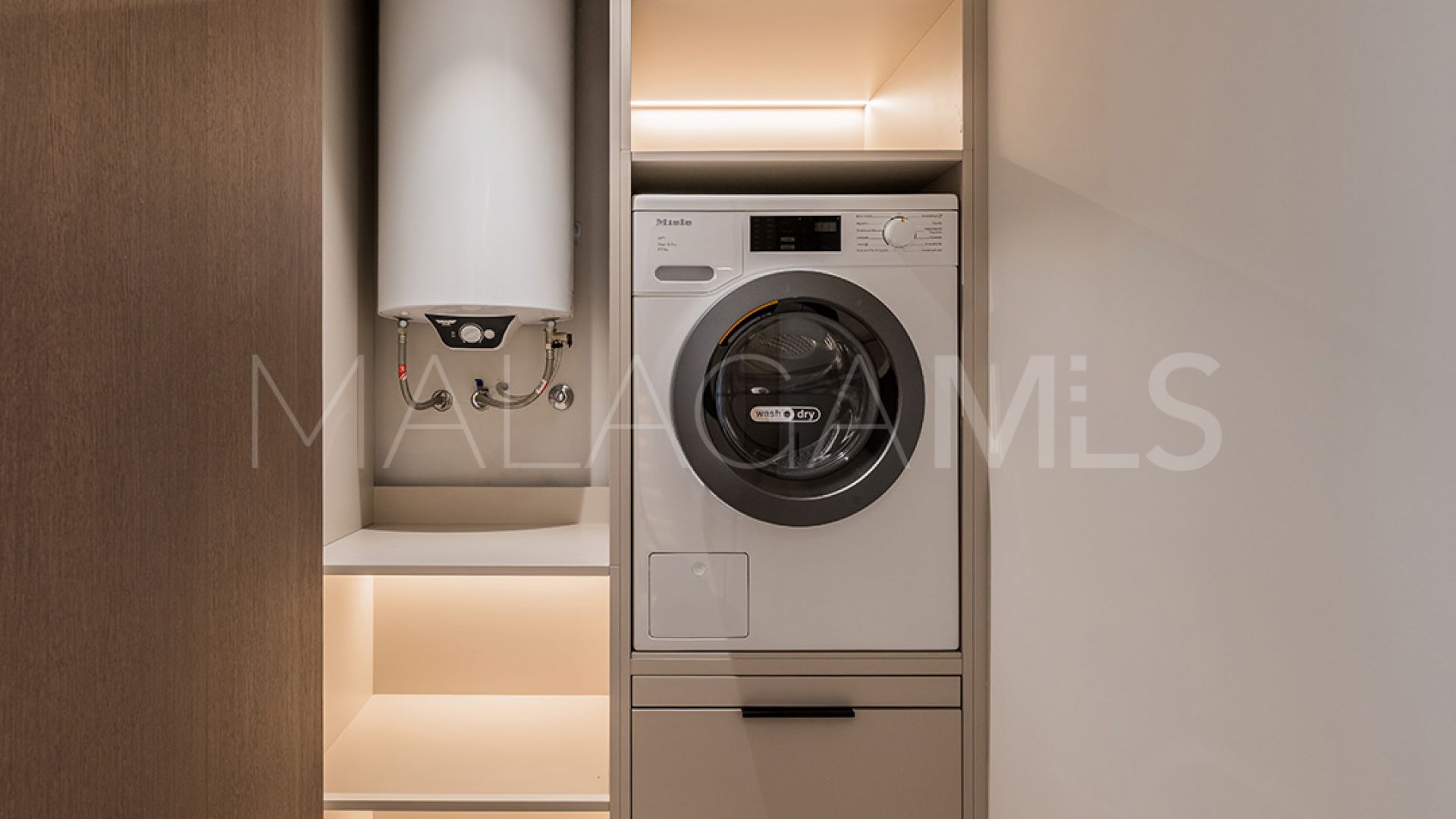 Penthouse for sale in Estepona