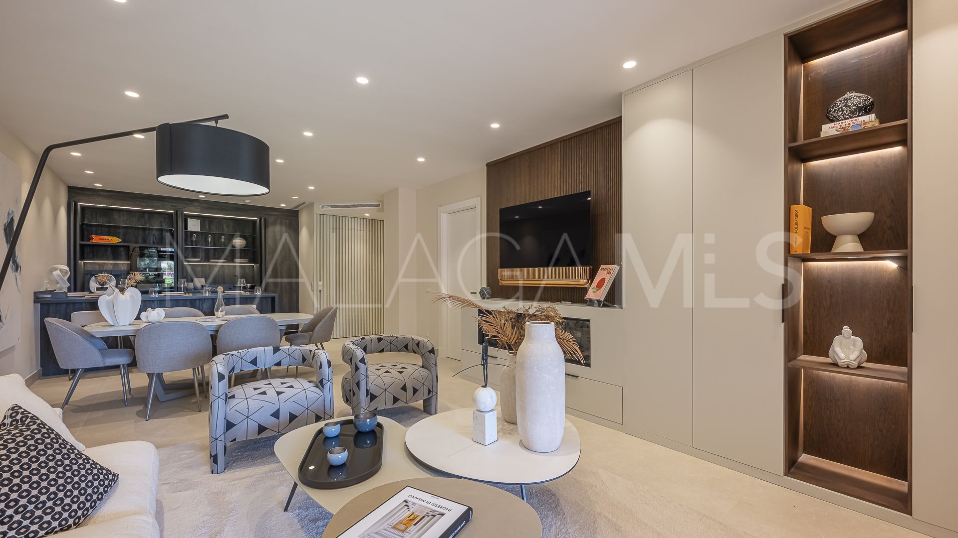 Estepona, apartamento planta baja for sale with 3 bedrooms