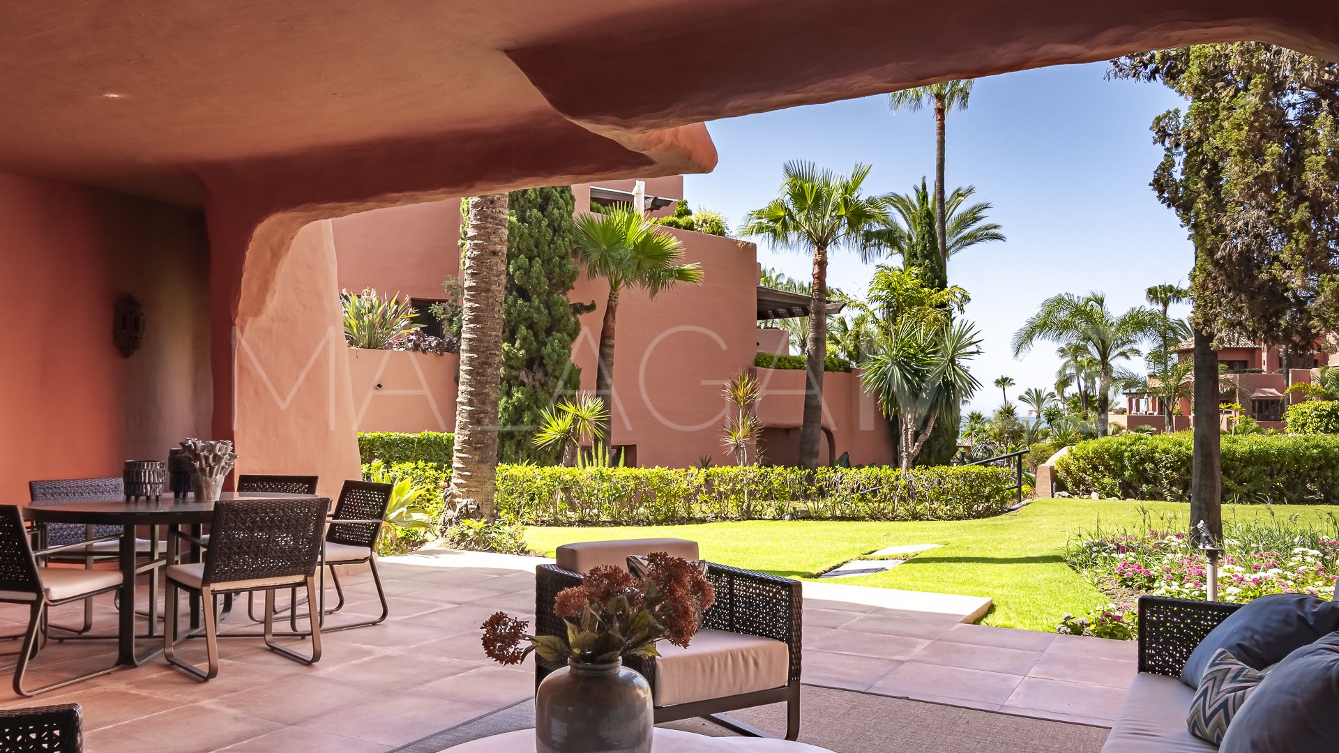 Estepona, apartamento planta baja for sale with 3 bedrooms