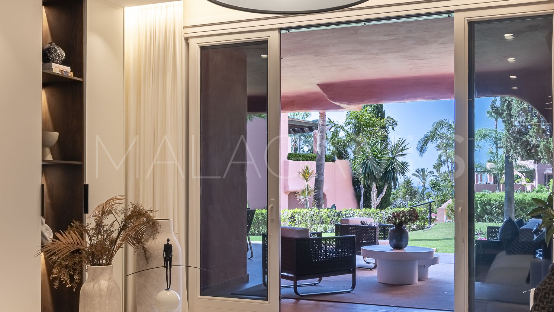 Estepona, apartamento planta baja for sale with 3 bedrooms