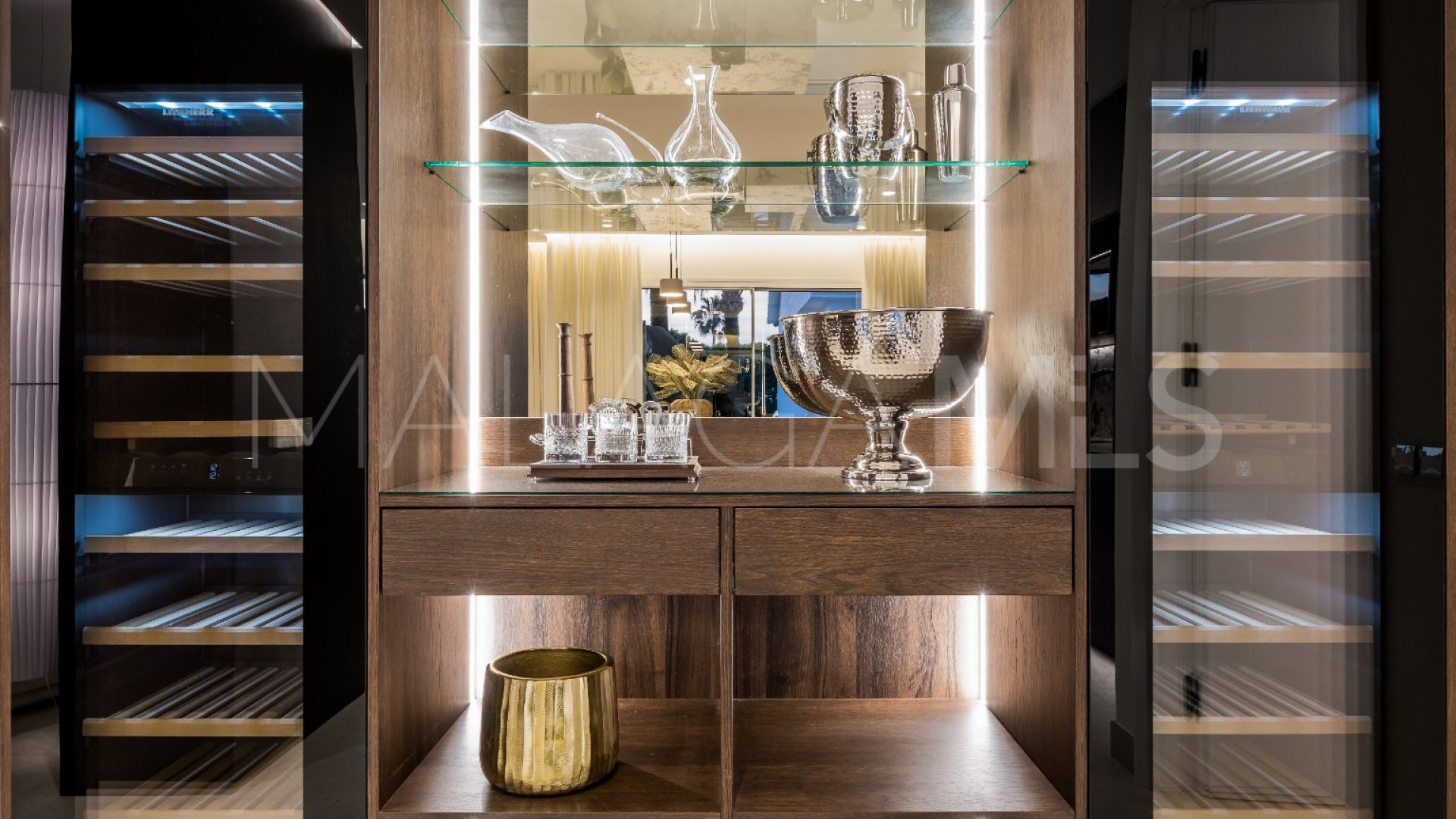 Buy Los Monteros apartment with 3 bedrooms