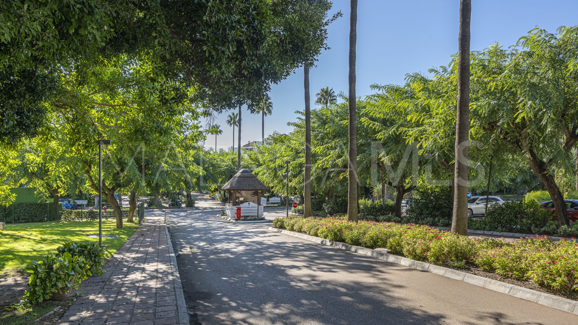 Markplanslägenhet for sale in Estepona