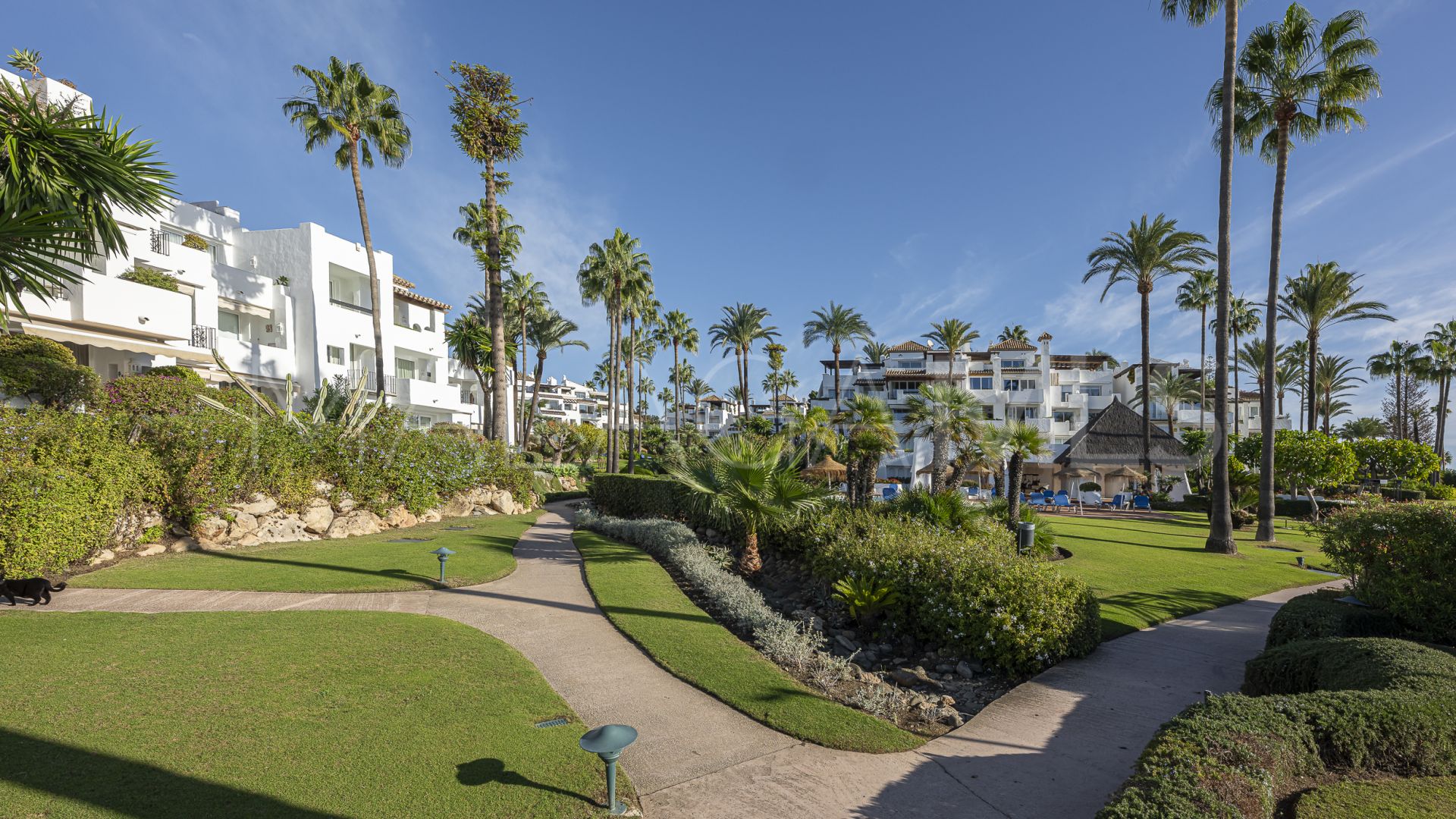 Markplanslägenhet for sale in Estepona