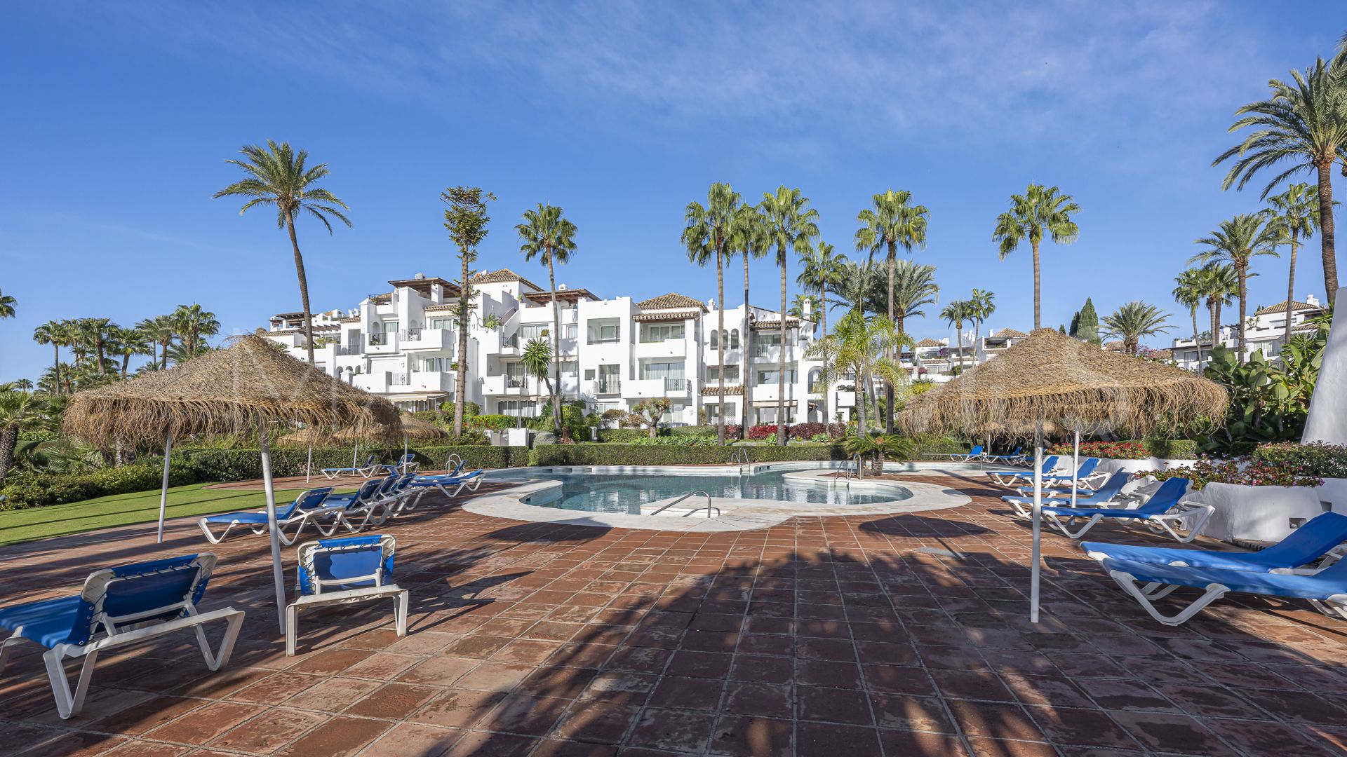 Markplanslägenhet for sale in Estepona