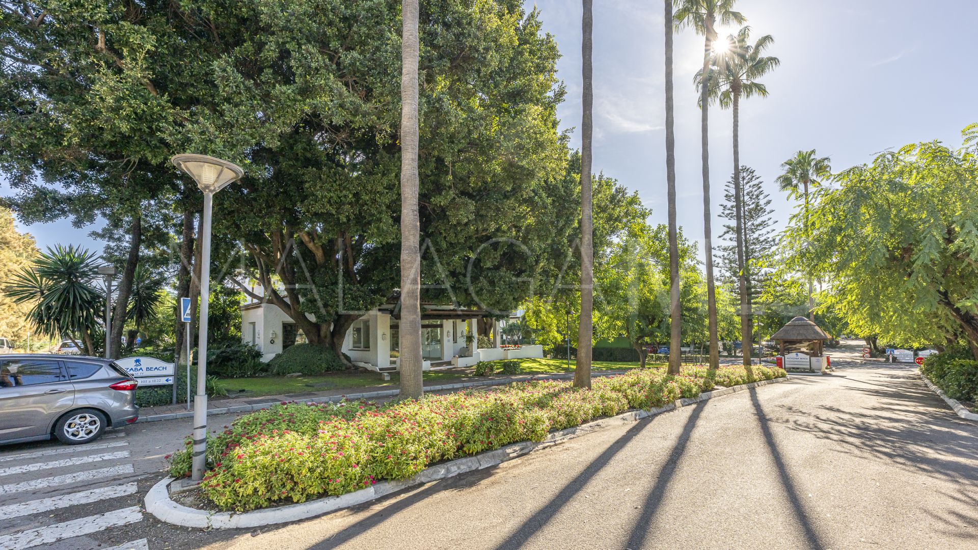 Markplanslägenhet for sale in Estepona