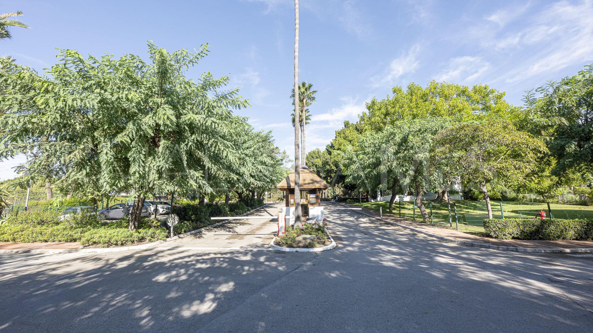 Markplanslägenhet for sale in Estepona