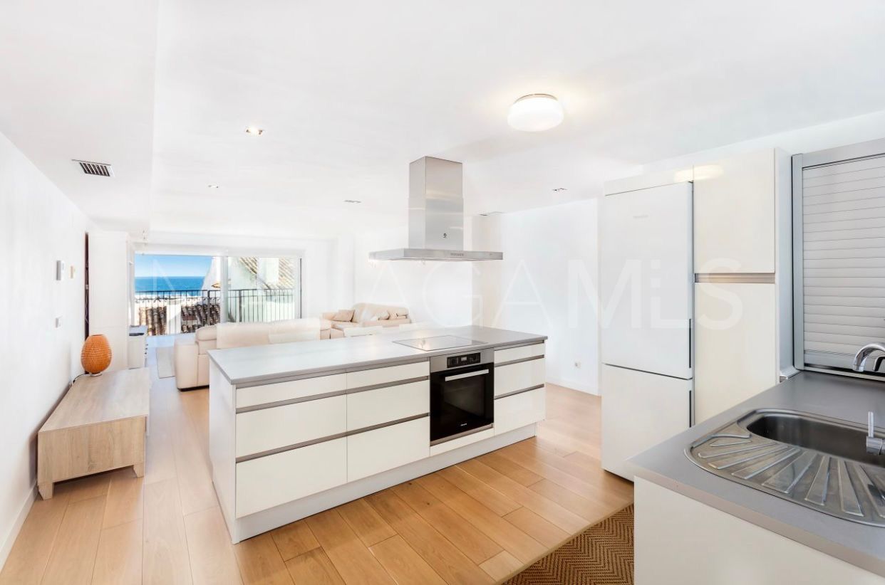 Wohnung for sale in Marbella - Puerto Banus