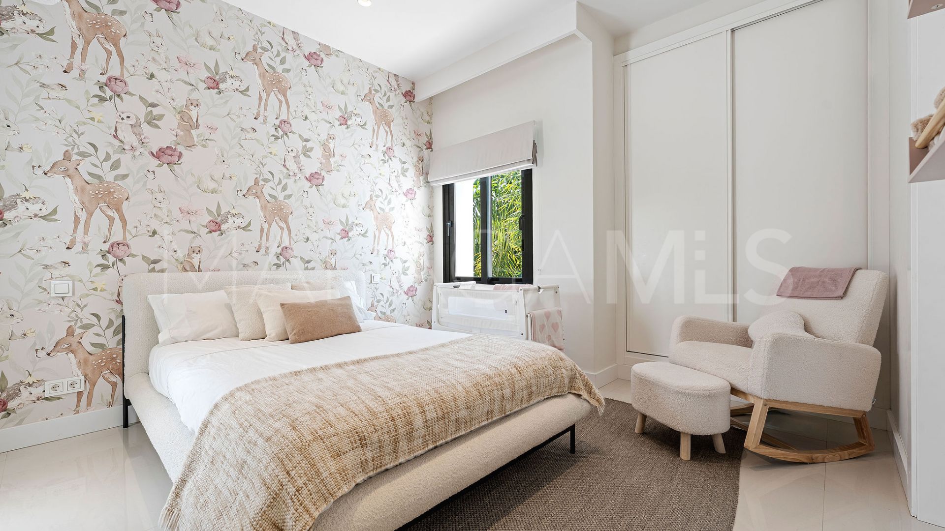 Villa for sale in El Herrojo