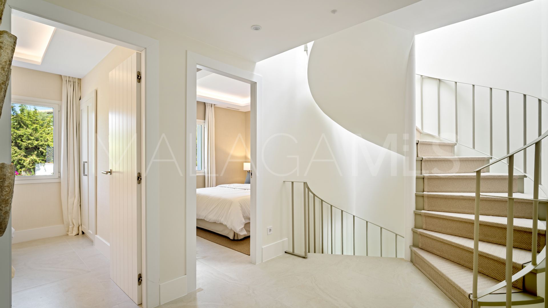 For sale town house in La Quinta with 4 bedrooms