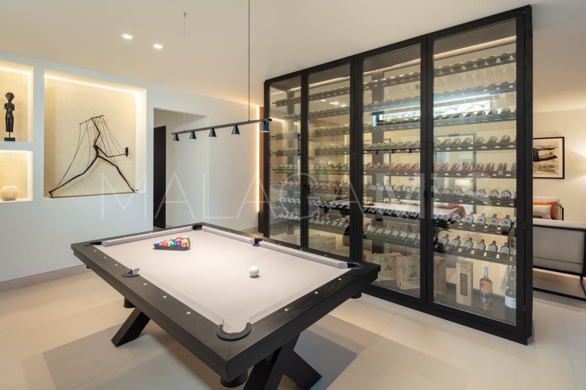 Villa for sale in Las Brisas