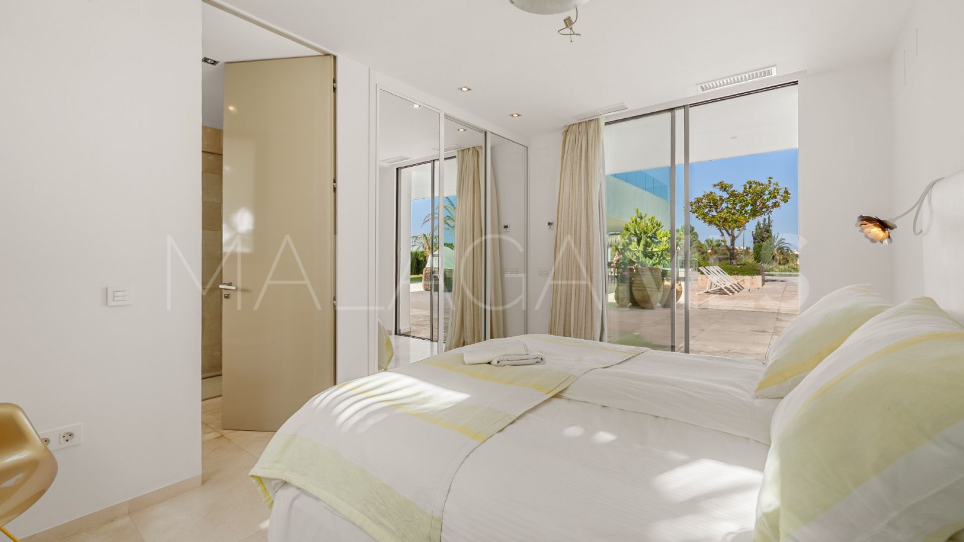 For sale La Cerquilla villa with 7 bedrooms