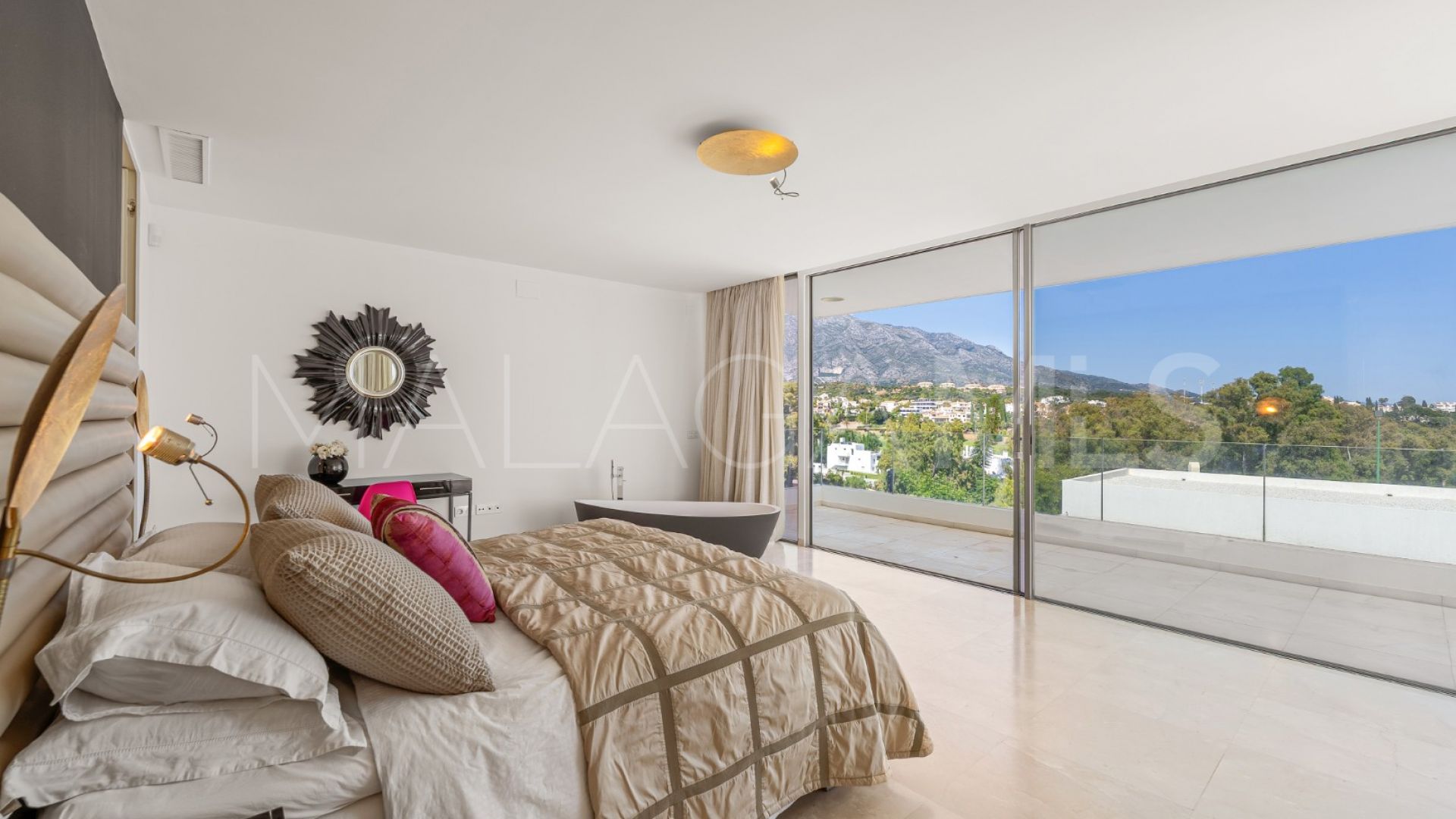 For sale La Cerquilla villa with 7 bedrooms