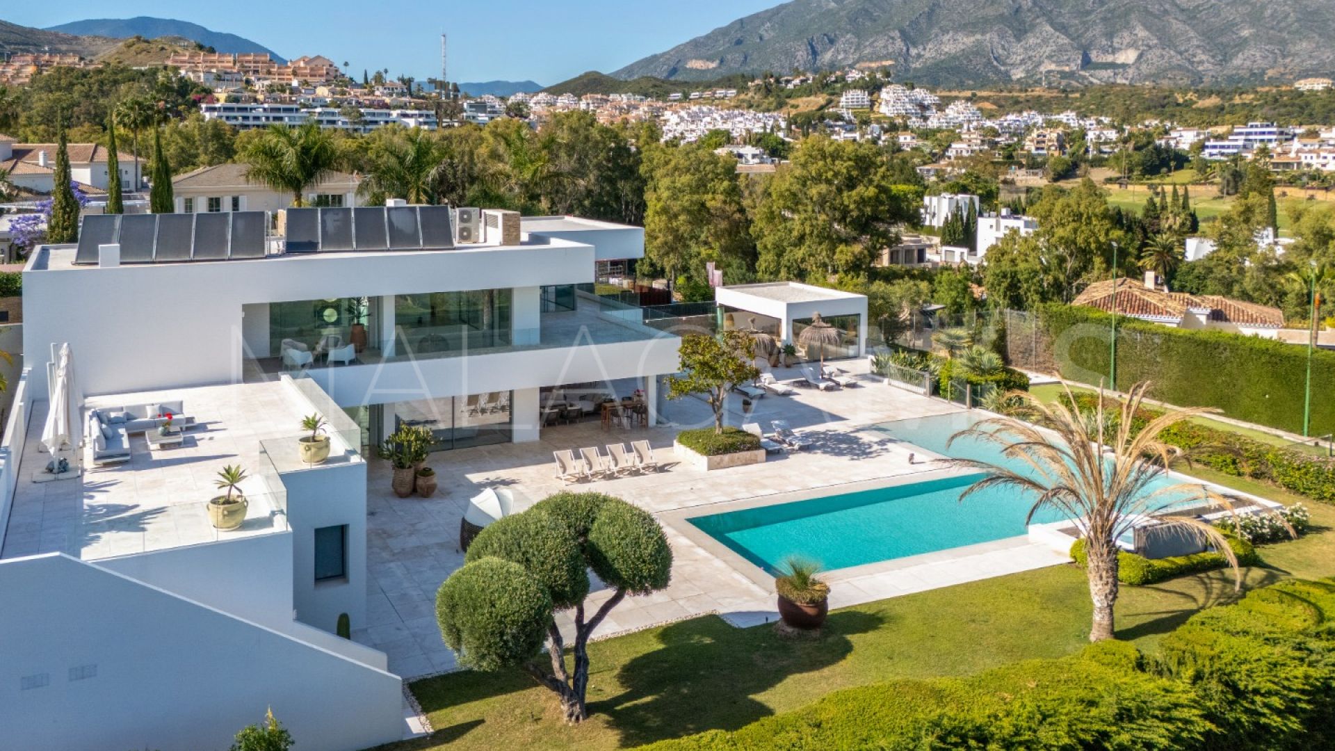 For sale La Cerquilla villa with 7 bedrooms