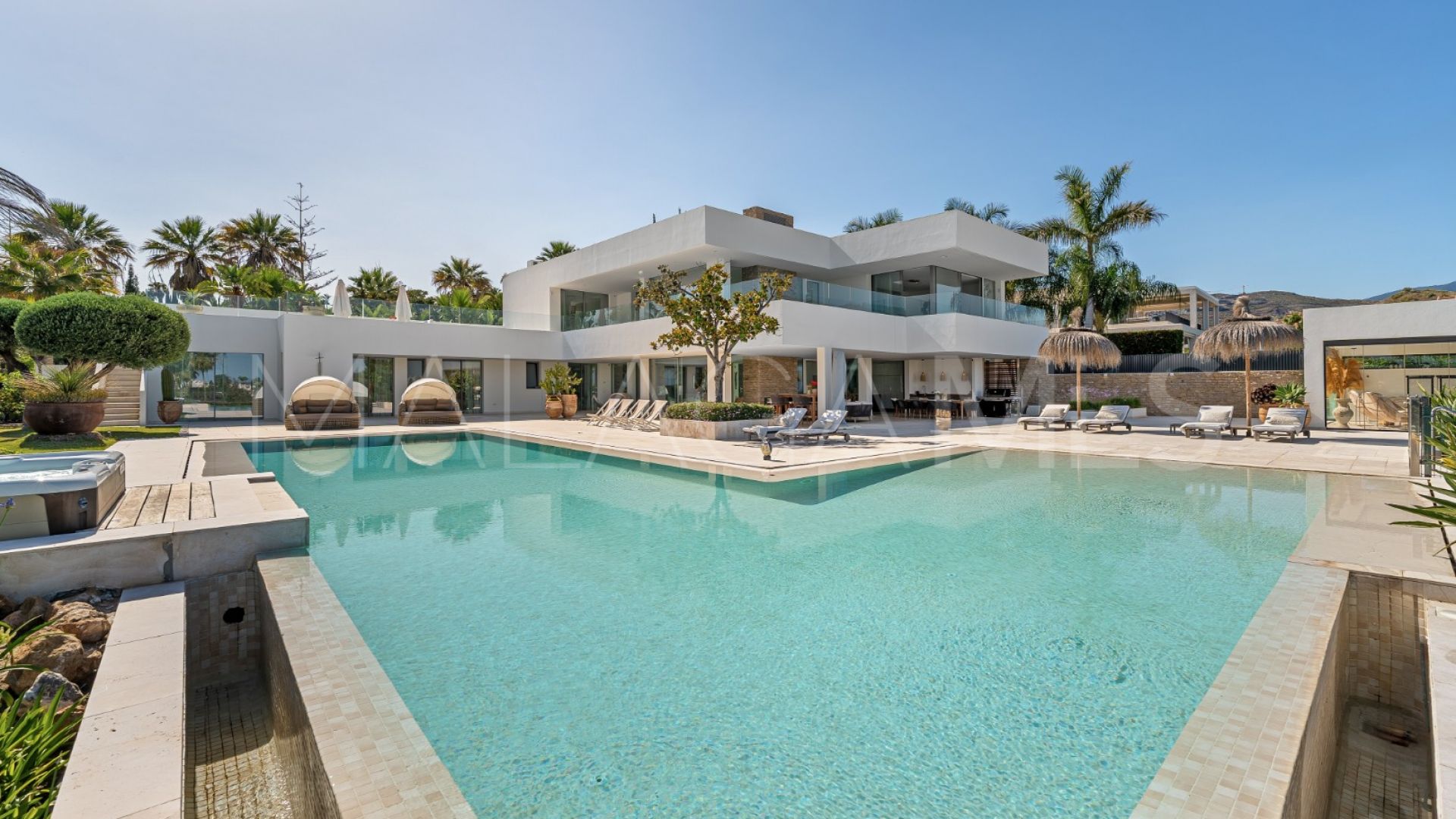 For sale La Cerquilla villa with 7 bedrooms