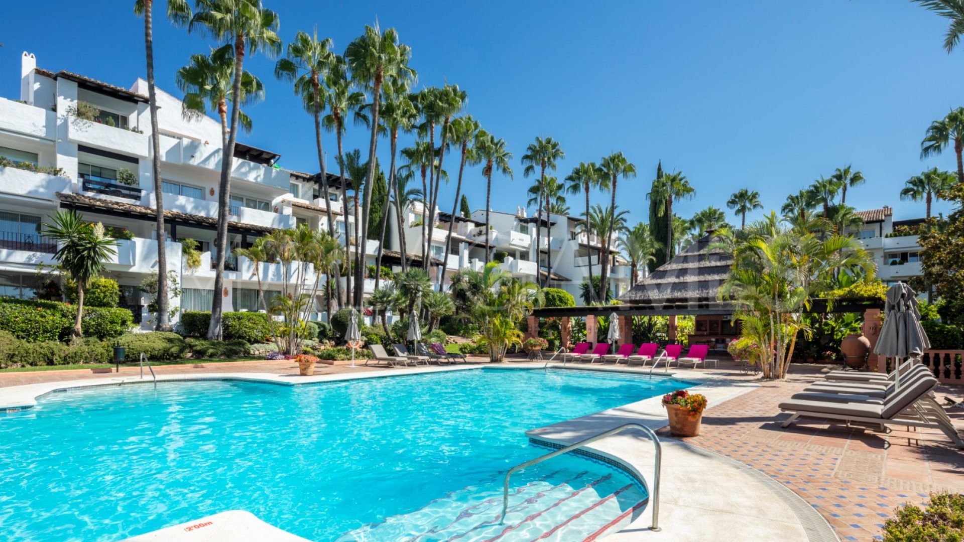 Lägenhet for sale in Puente Romano