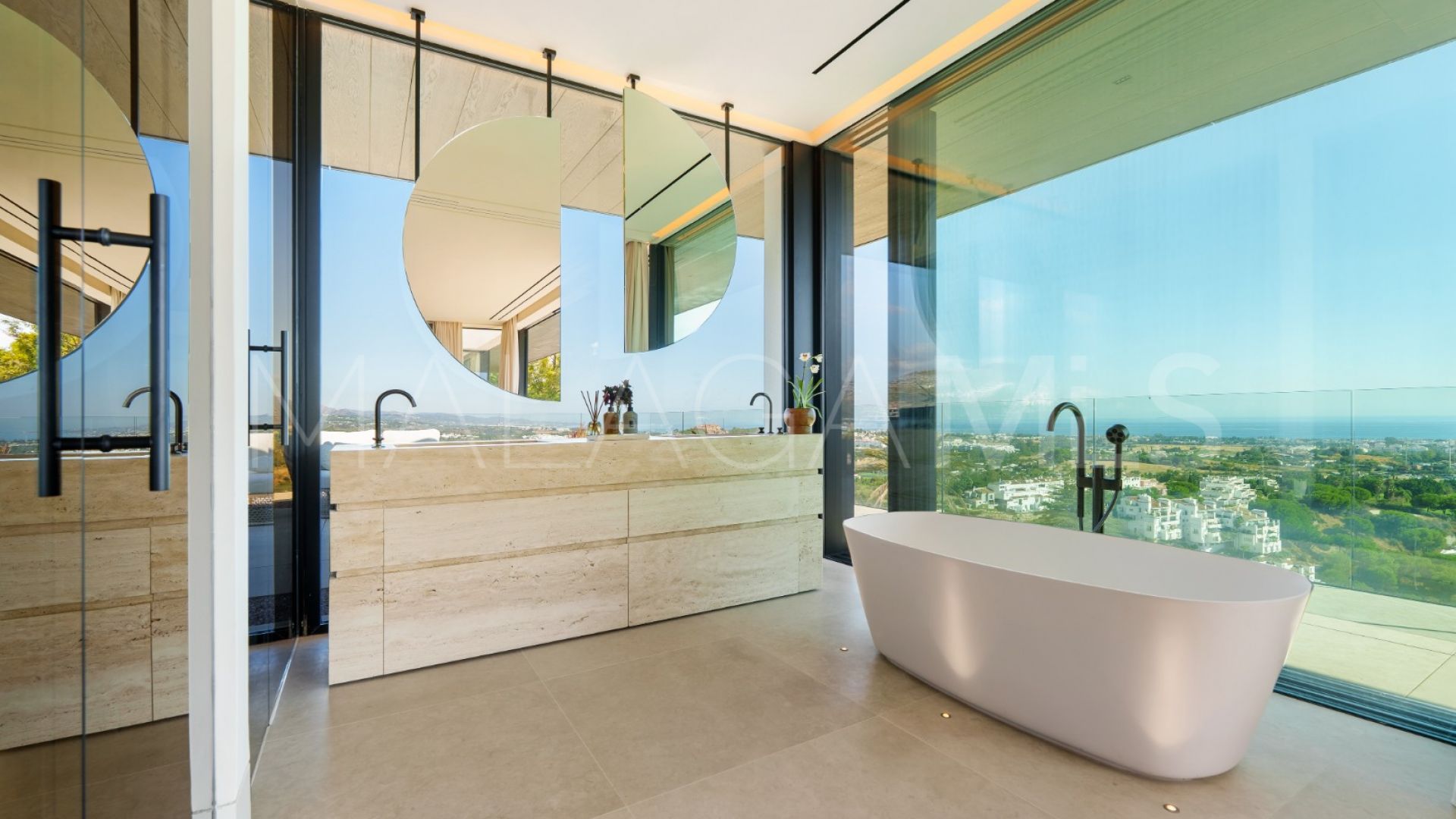 Villa for sale in La Quinta de 8 bedrooms