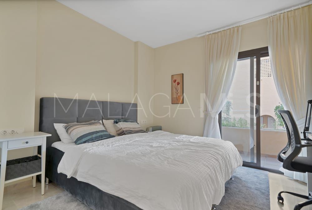 Apartamento planta baja for sale in Coto Real de 3 bedrooms