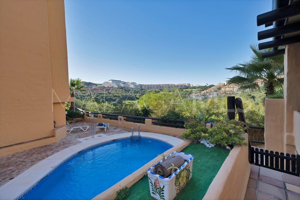 Apartamento planta baja for sale in Coto Real de 3 bedrooms