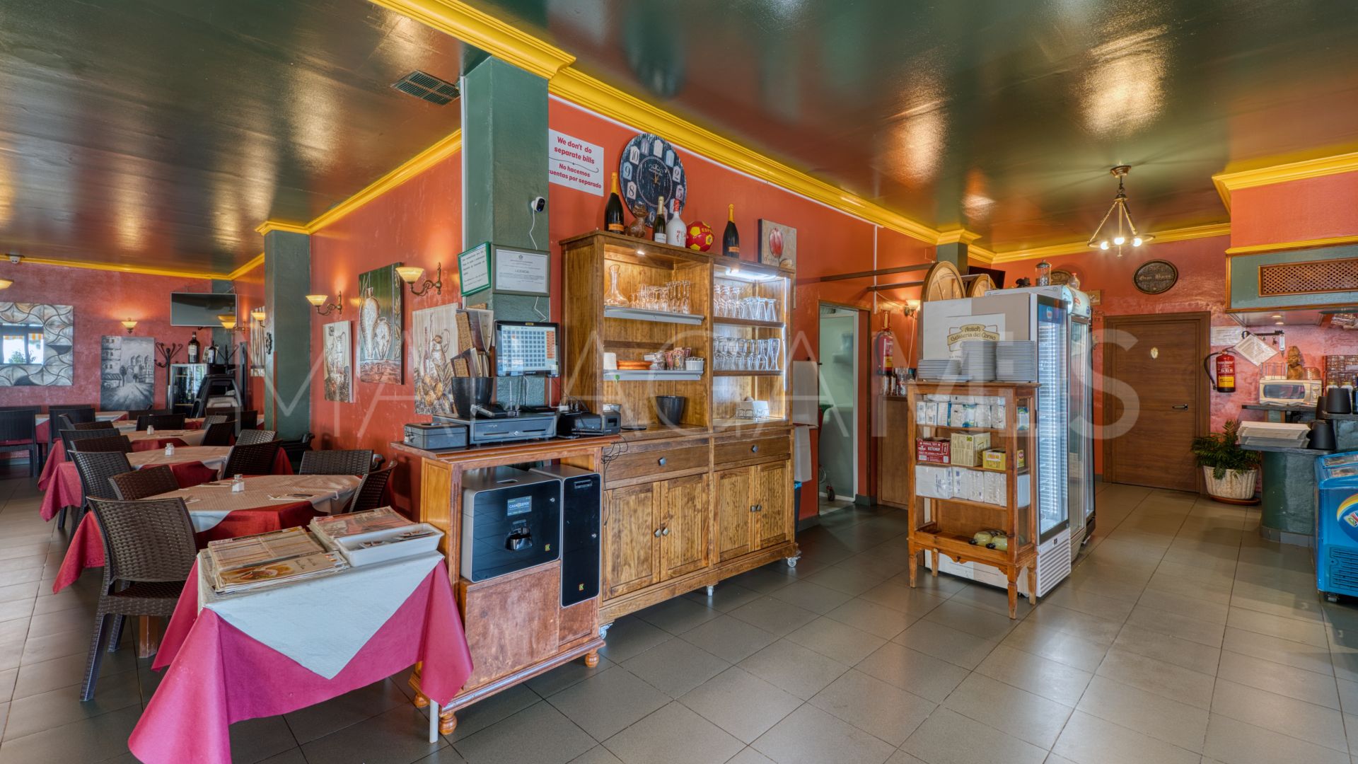 For sale commercial premises in Calahonda