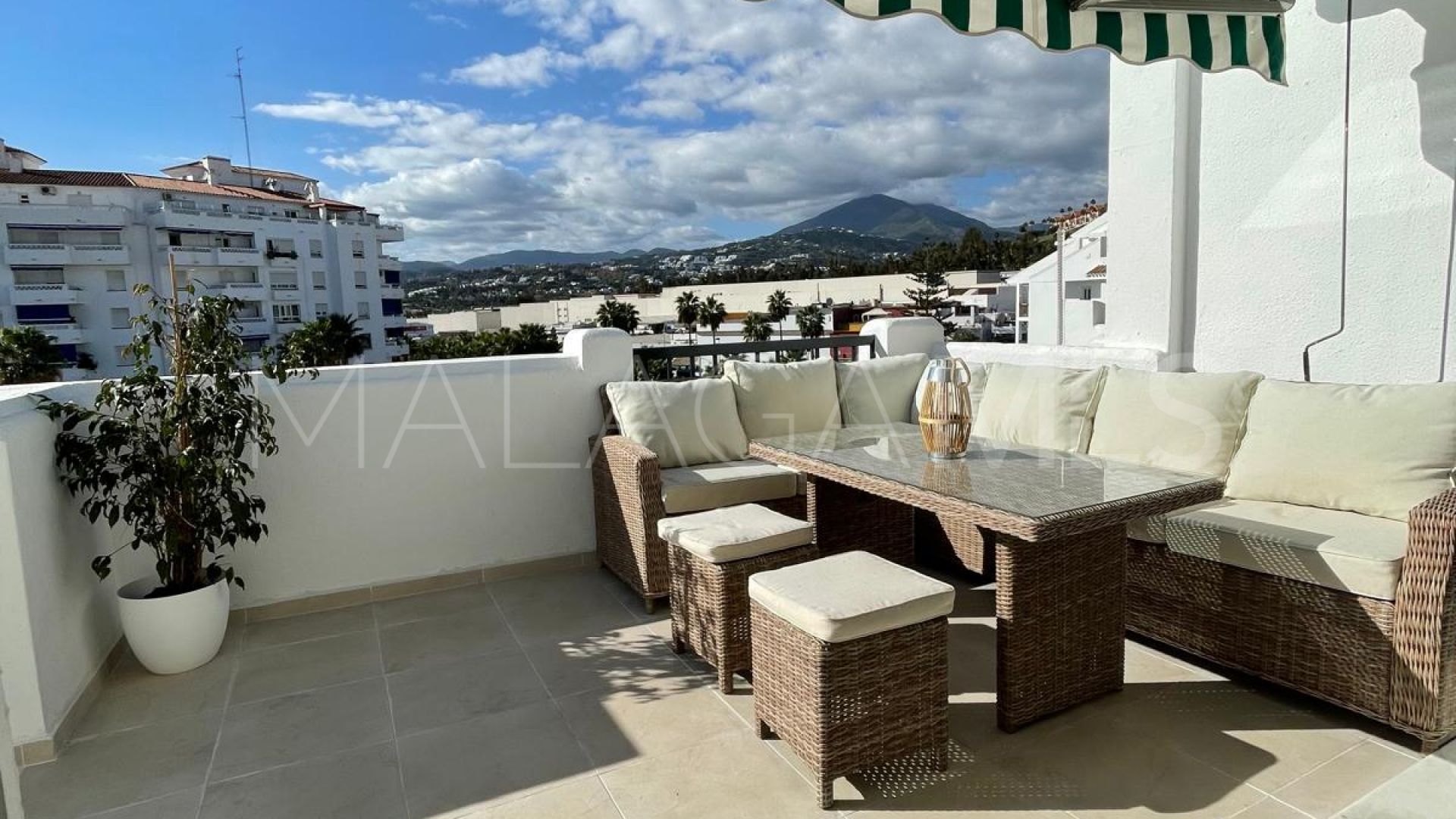 Penthaus for sale in La Campana