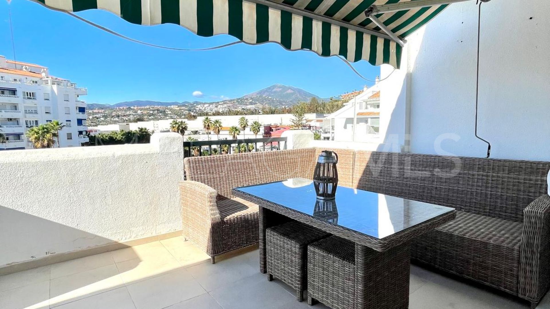 Penthaus for sale in La Campana