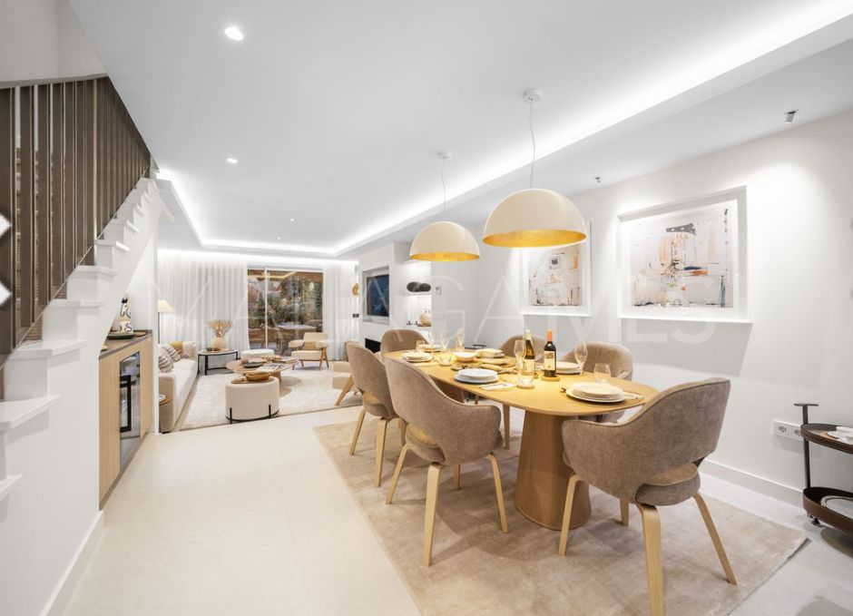 Maison de ville for sale in Aloha