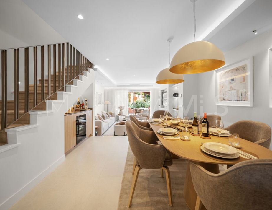 Maison de ville for sale in Aloha