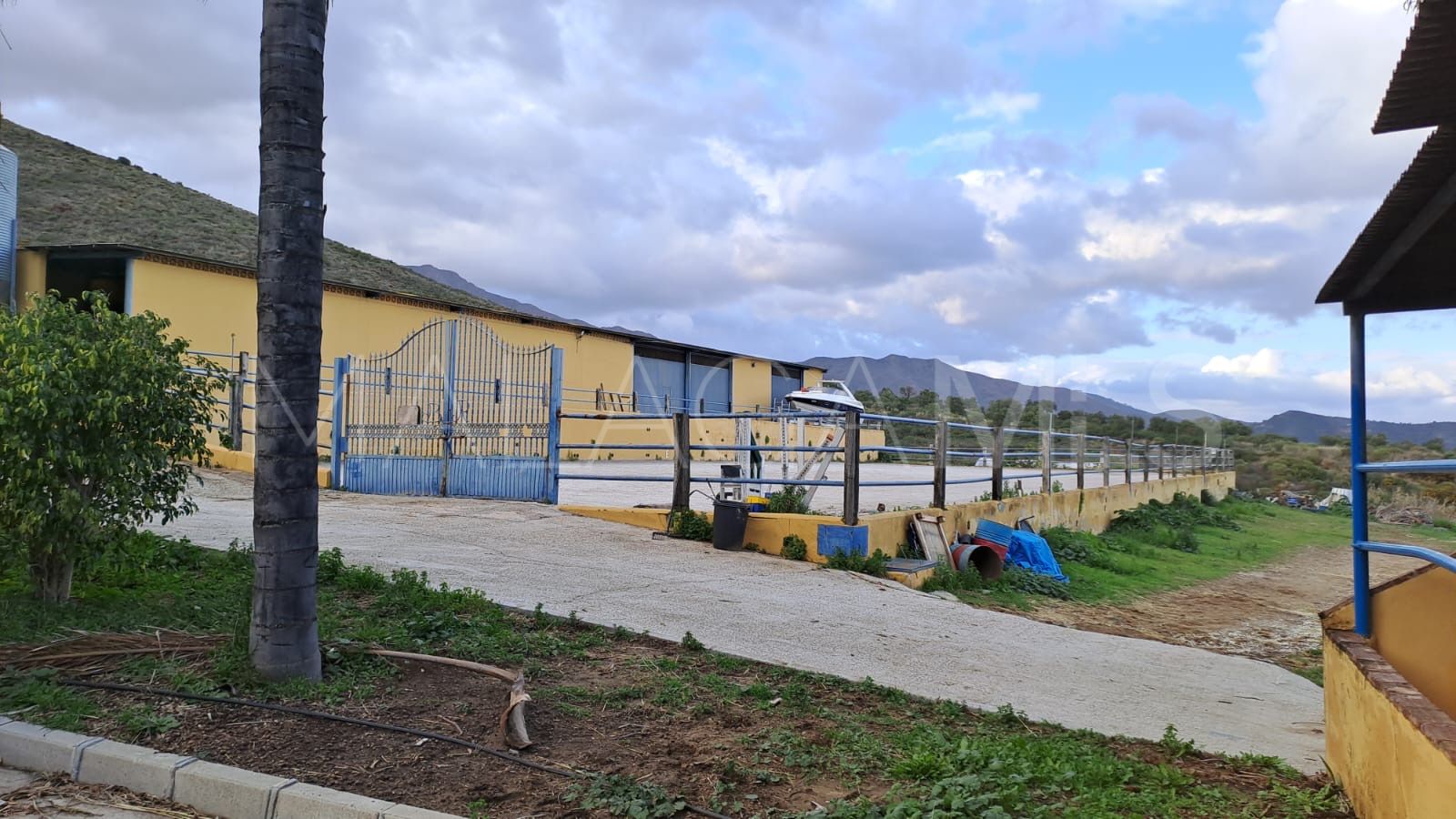 Estate for sale in Campo Mijas with 8 bedrooms