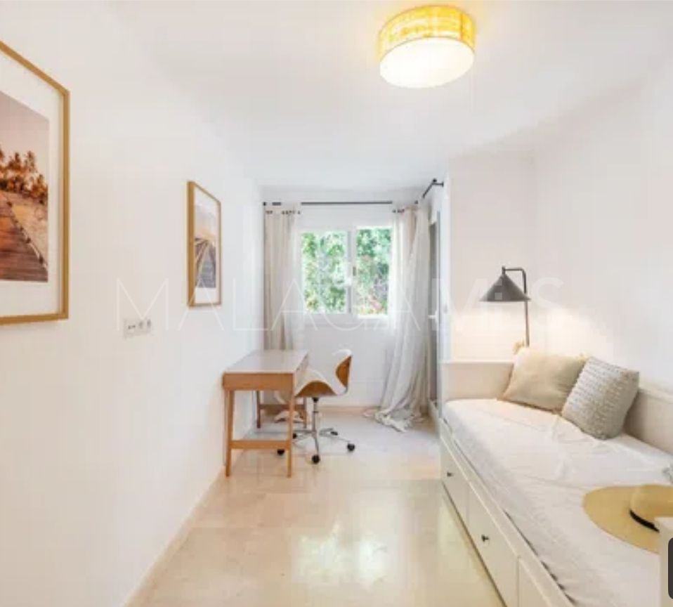 Apartamento planta baja a la venta with 3 bedrooms in Rio Real Golf