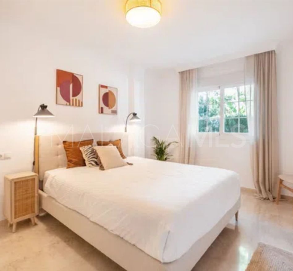 Apartamento planta baja a la venta with 3 bedrooms in Rio Real Golf