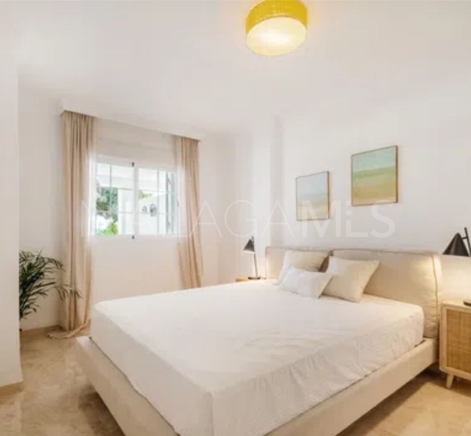 Apartamento planta baja a la venta with 3 bedrooms in Rio Real Golf