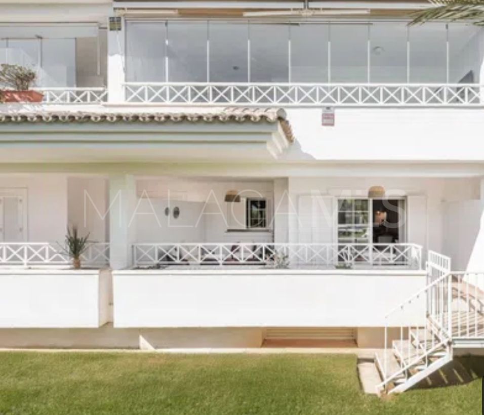 Apartamento planta baja a la venta with 3 bedrooms in Rio Real Golf