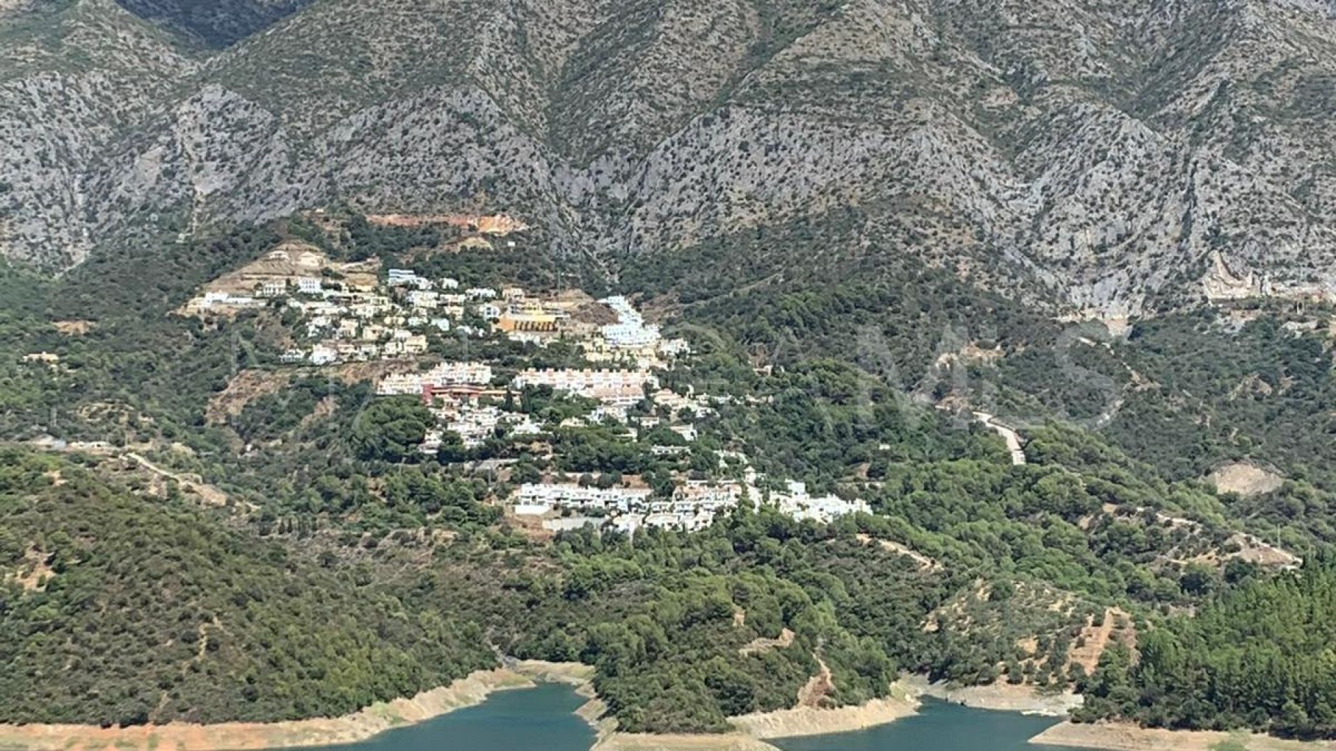 Reihenhaus for sale in Zahara de Istan