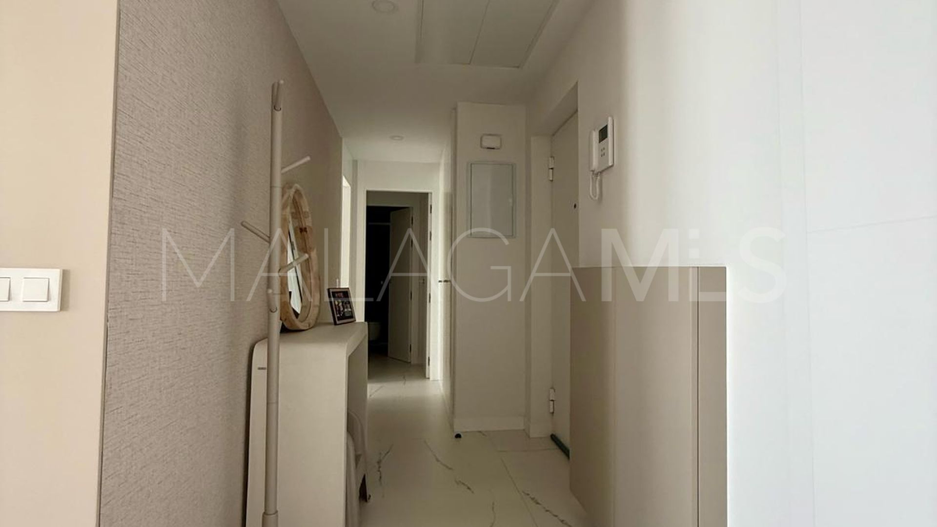 Se vende apartamento planta baja with 2 bedrooms in Casares Playa